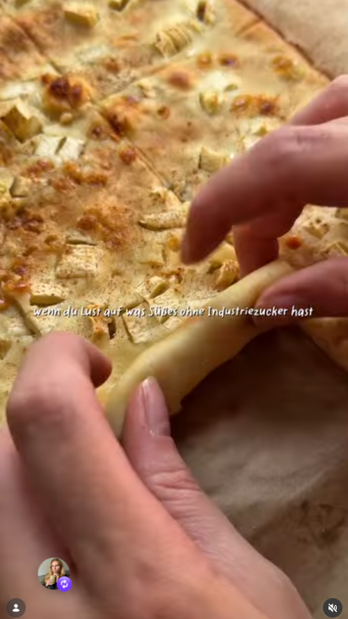Apfel-Zimt-Ofenpfannkuchen frisch vom Blech